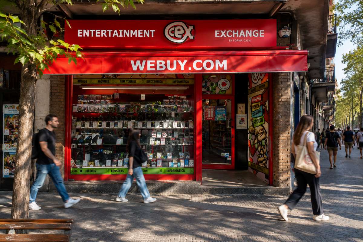 Venden en la dark web datos sensibles de clientes de CeX España